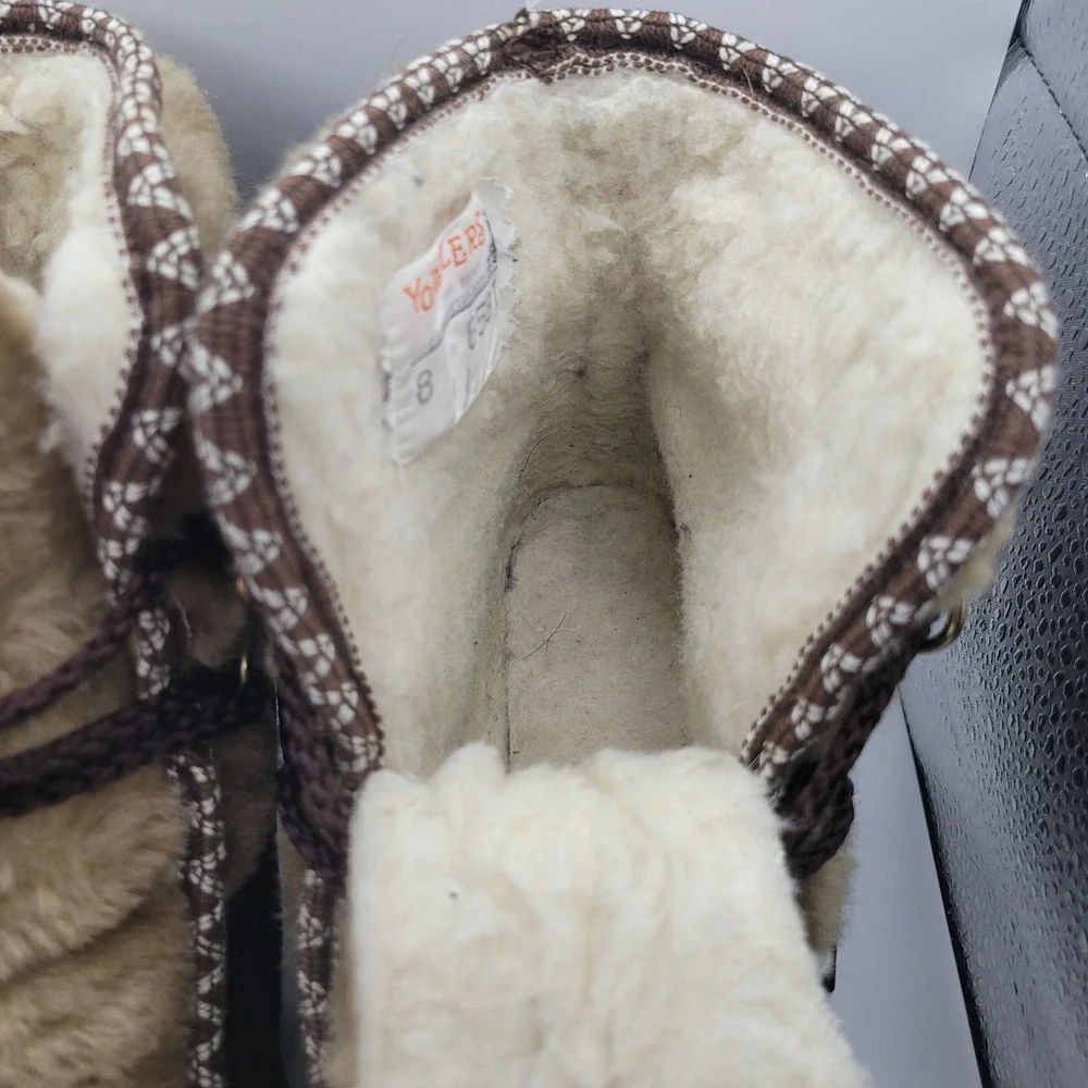 Yodeler Womens 8 Leather Boots Vintage USA Brown Faux Fur Trim Winter Snow Shoes